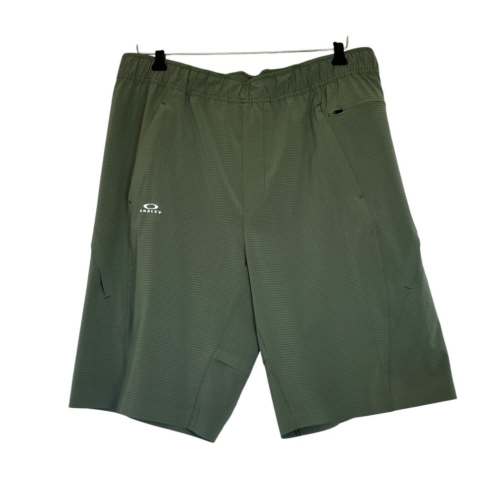 Oakley Latitude Veil Shorts Aviator Green Mens Large Performance Fit Gorpcore
